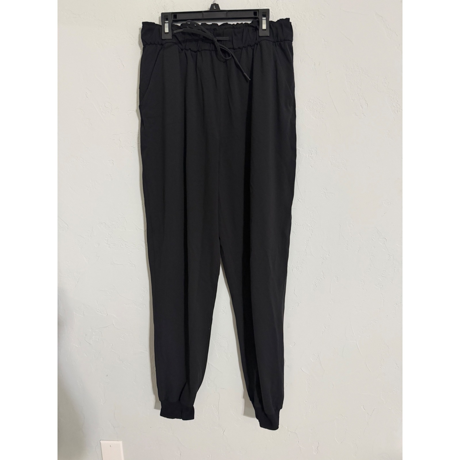 Lululemon On The Fly Jogger Black High Rise Drawstring Pants Size 8 28" Inseam